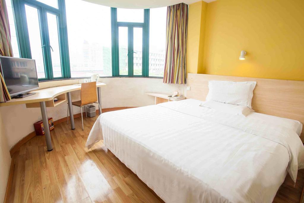 7Days Inn Luoyang Nanchang Road Wangfujing Quarto foto